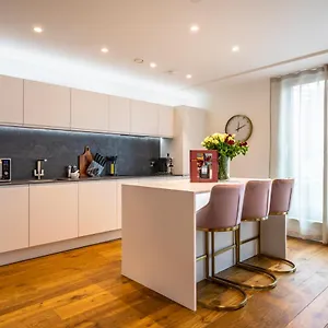107 @ Ryedale House York