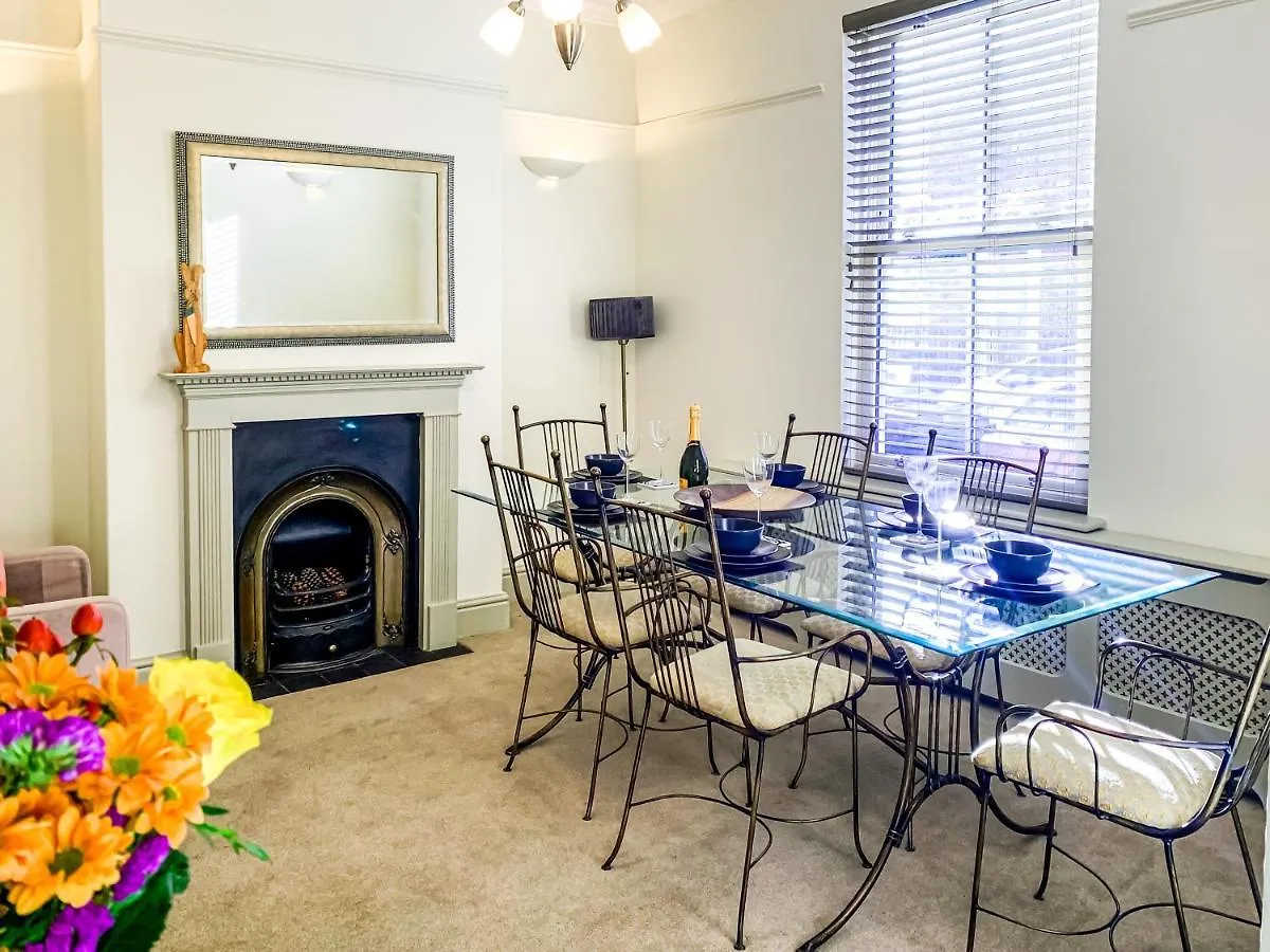 The Vines - Stunning Period Home With Free Parking 约克 公寓